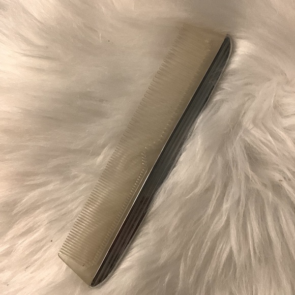 Vintage Antique Brush and Comb Vanity Set - Picture 6 of 6